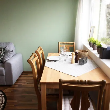 Schoene In Ruhiger Lage Mit Garten. Apartamento Dornbirn