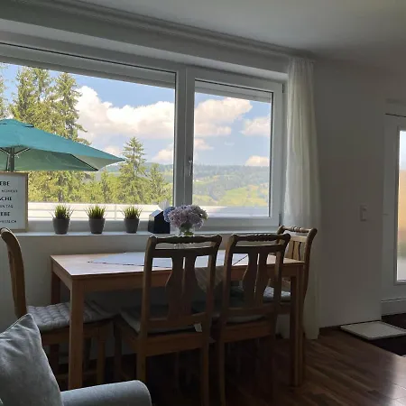 Schoene In Ruhiger Lage Mit Garten. * 도른비른